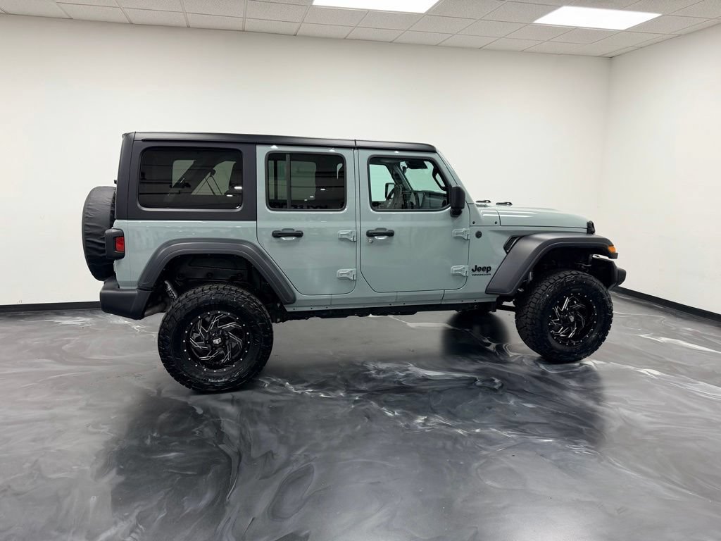 Used 2024 Jeep Wrangler Unlimited Sport AWD/4WD image 13