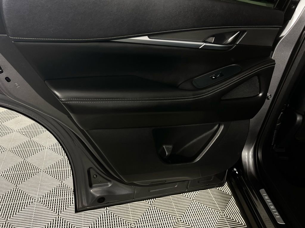 Used 2023 INFINITI QX60 Luxe w/ Cargo Package image 24