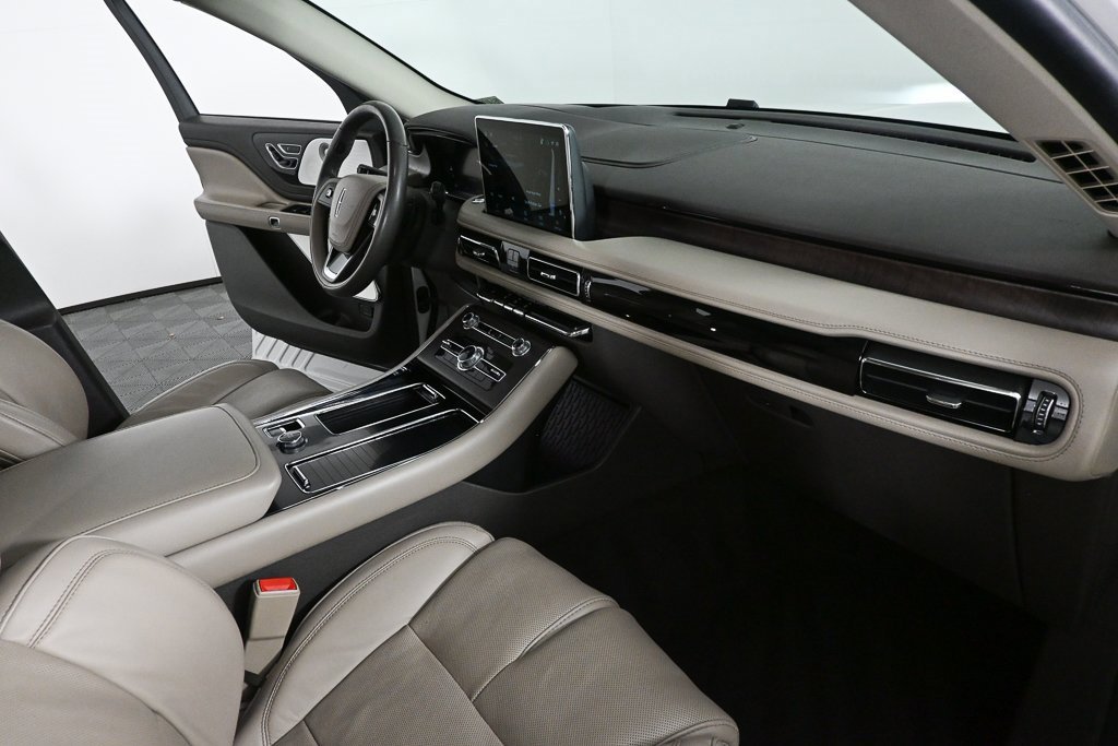 Used 2022 Lincoln Aviator Reserve w/ Equipment Group 201A image 24