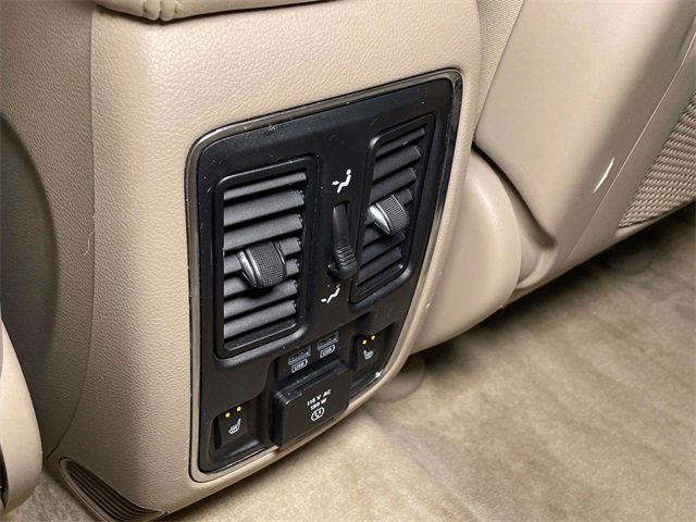 Used 2018 Jeep Grand Cherokee Overland image 25