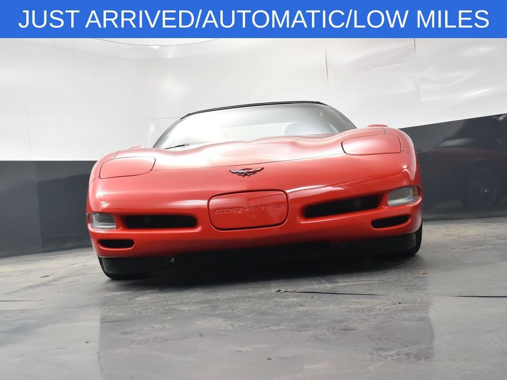 Used 2004 Chevrolet Corvette Convertible w/ Preferred Equipment Group RWD image 10