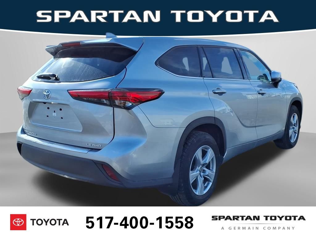 Used 2021 Toyota Highlander LE image 7