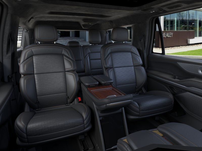 New 2026 Lincoln Navigator L Black Label AWD/4WD image 11