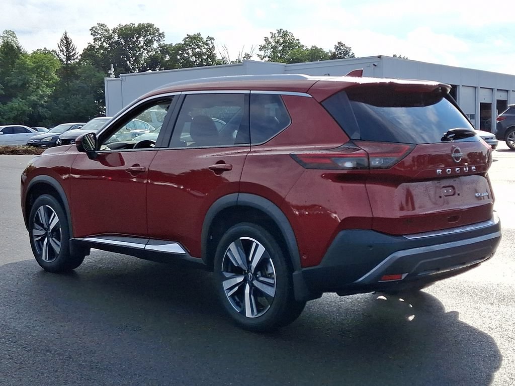 Certified 2023 Nissan Rogue SL w/ SL Premium Package AWD/4WD image 4