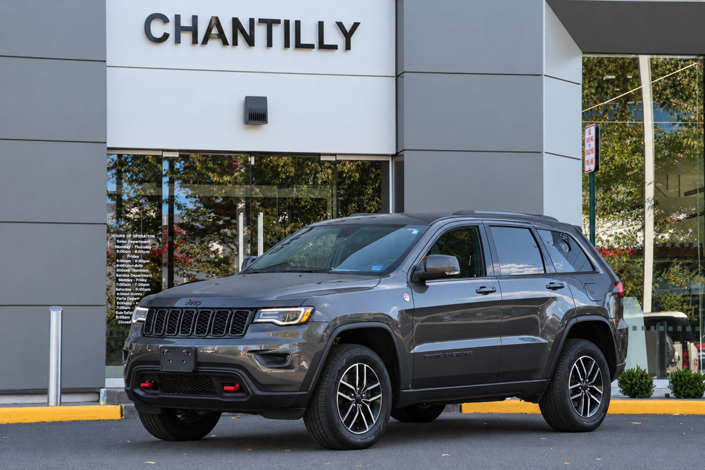 Used 2021 Jeep Grand Cherokee Trailhawk w/ Trailhawk Luxury Group AWD/4WD image 1