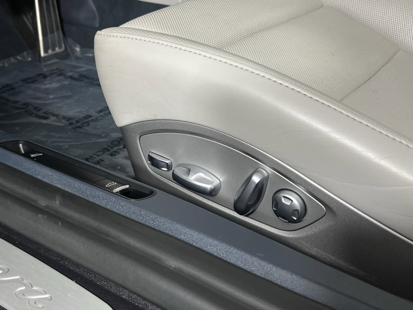 Used 2018 Porsche 911 Carrera image 11