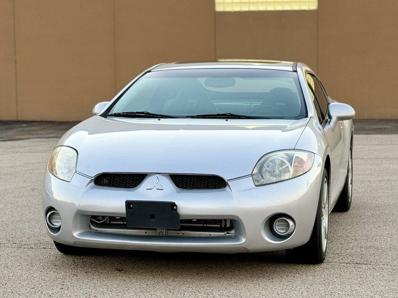 Used 2007 Mitsubishi Eclipse SE FWD image 3
