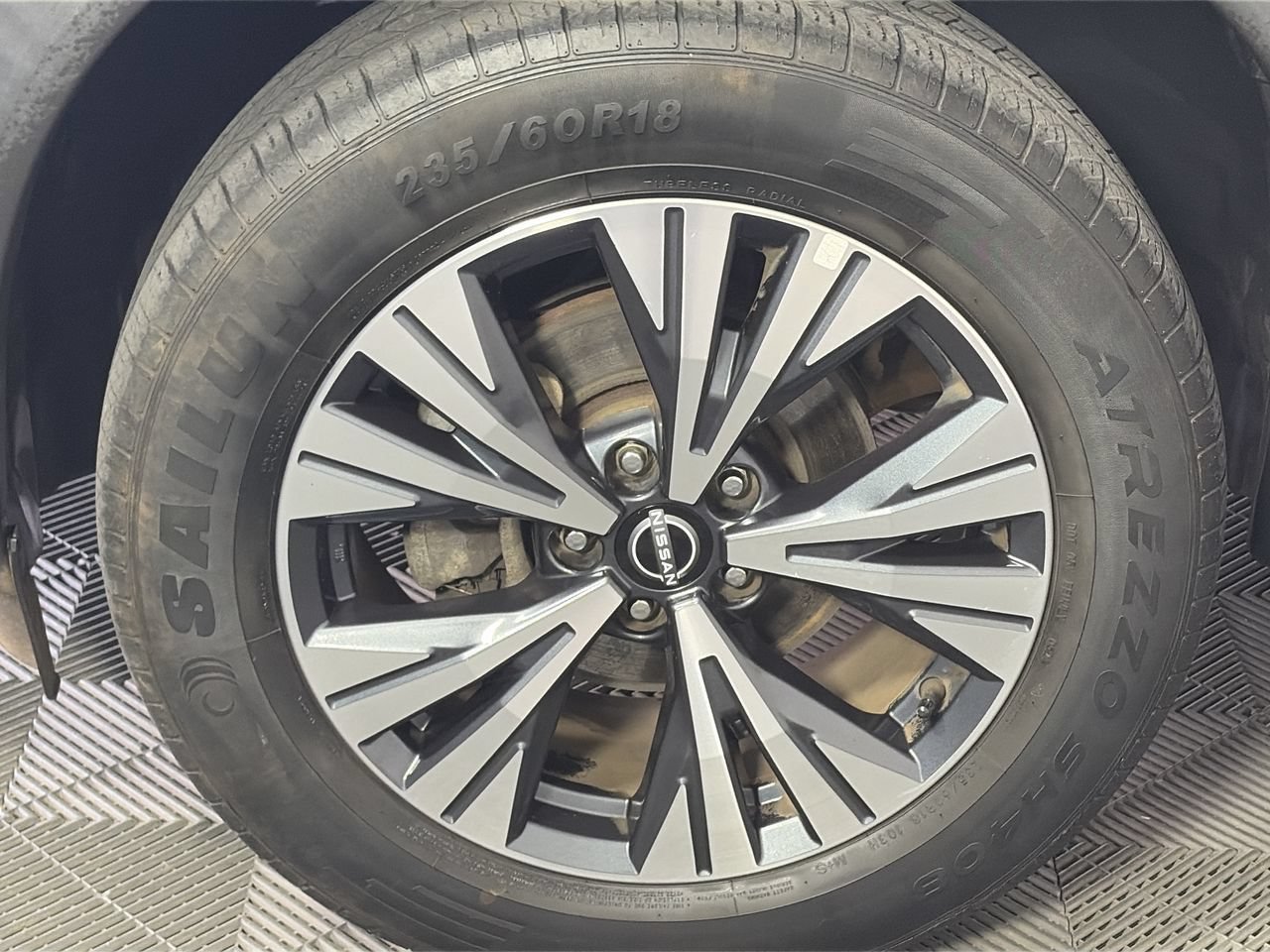 Used 2022 Nissan Rogue SV AWD/4WD image 10