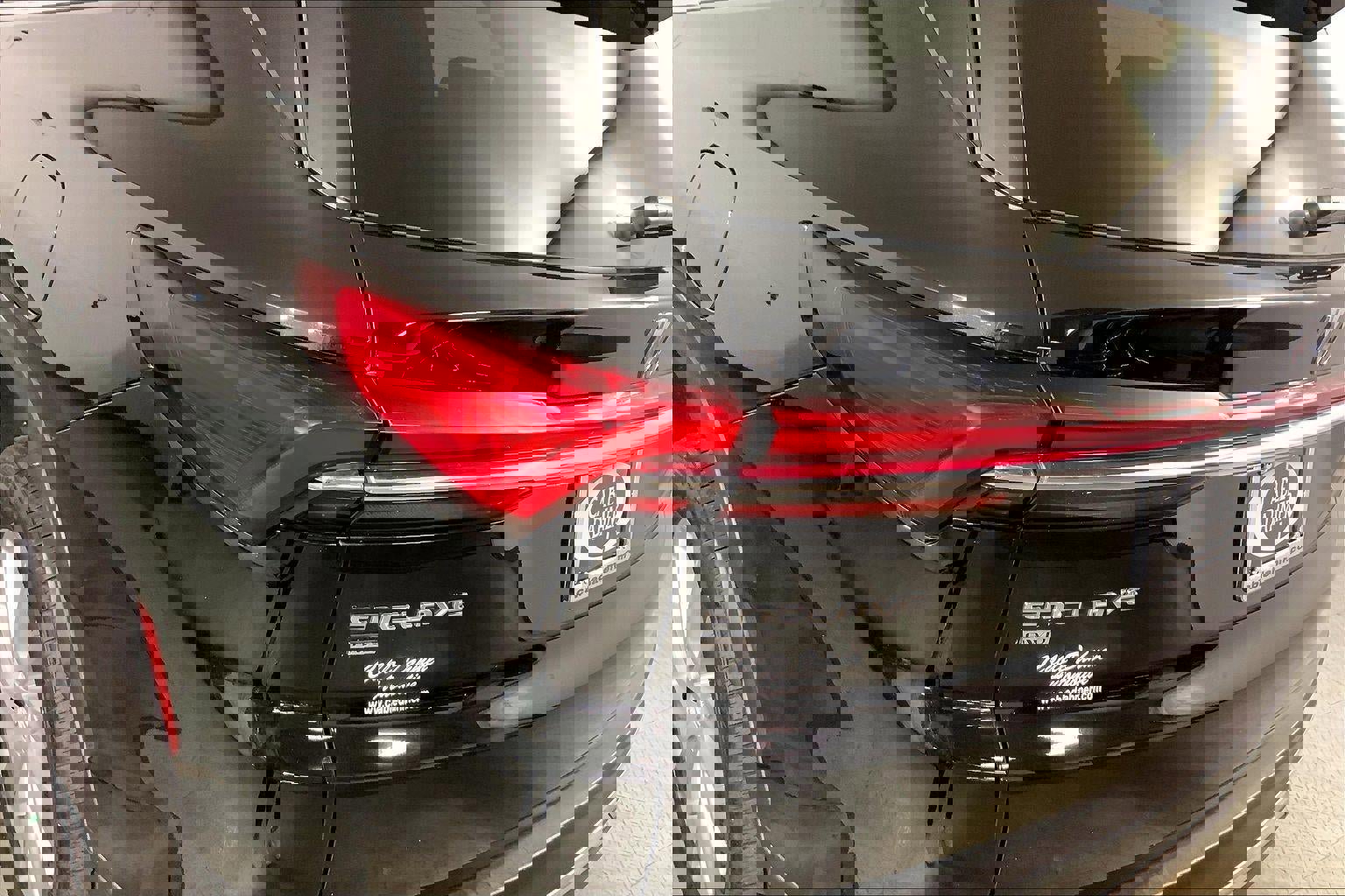 Used 2025 Buick Enclave Preferred AWD/4WD image 27