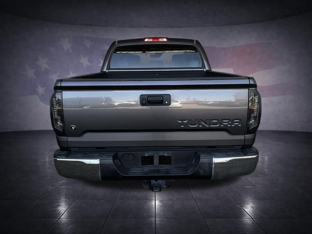 Used 2018 Toyota Tundra SR5 w/ SR5 Upgrade Package image 4