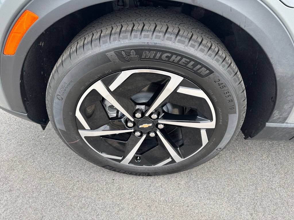Used 2026 Chevrolet Equinox EV LT AWD/4WD image 12