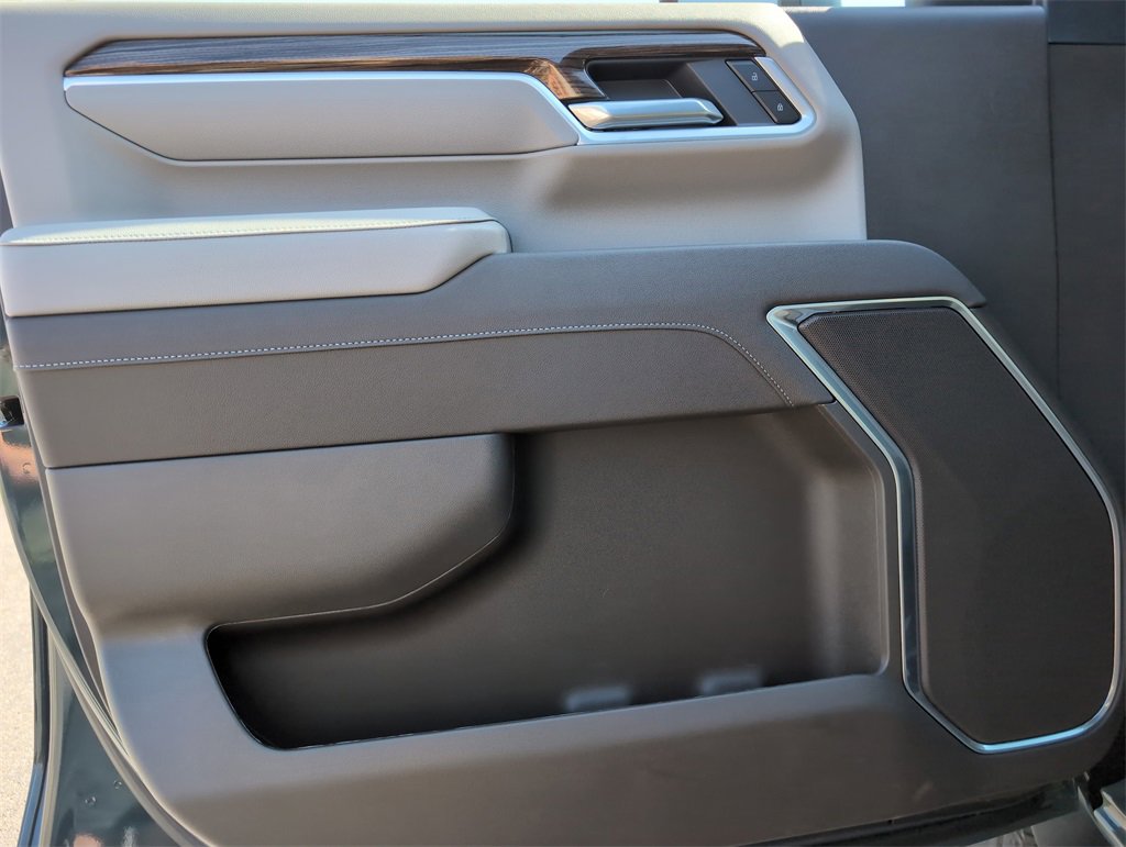 New 2026 Chevrolet Silverado 3500 LT image 11