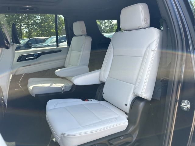 New 2025 Chevrolet Suburban Premier image 10