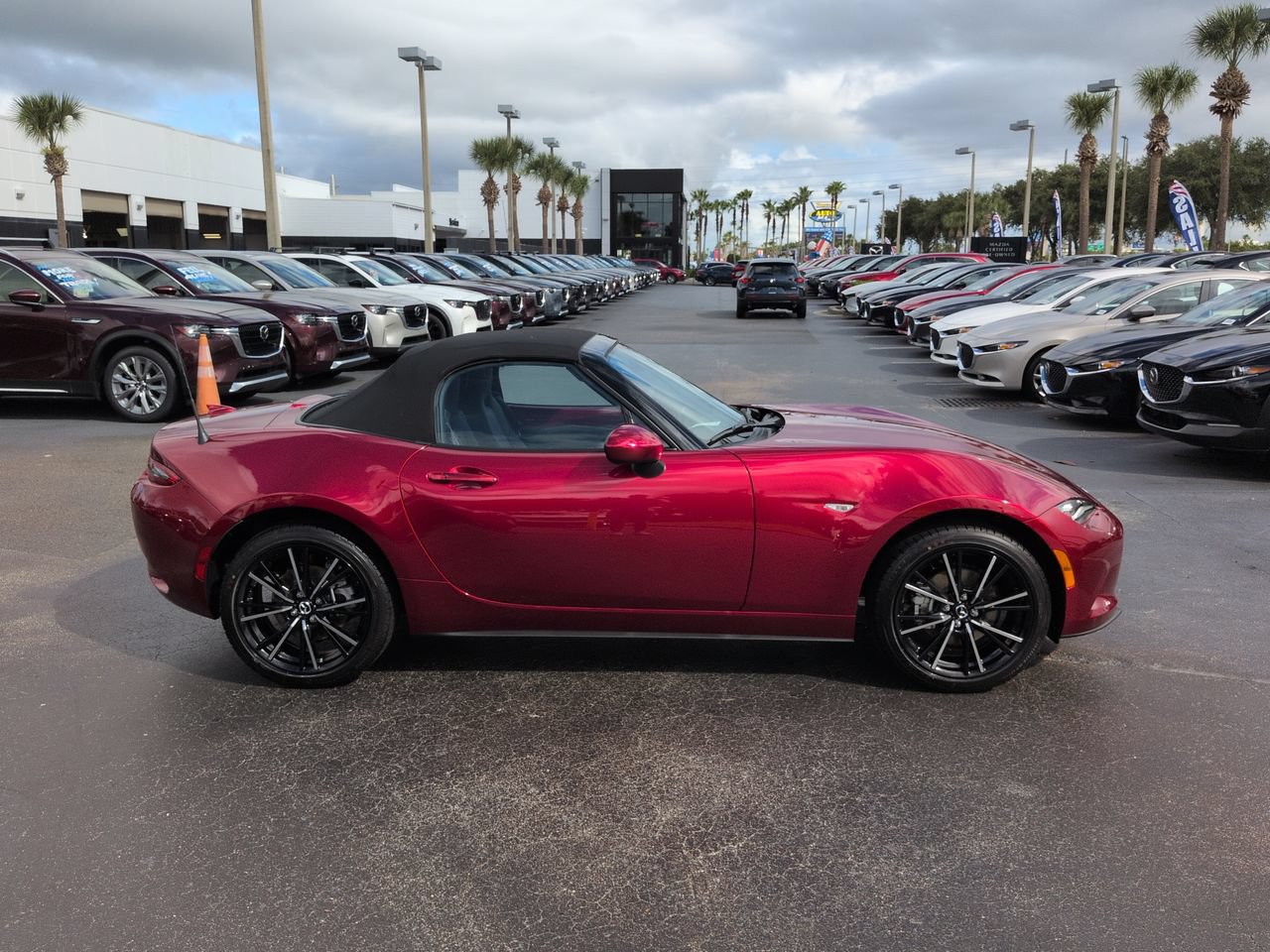 New 2026 MAZDA MX-5 Miata Grand Touring RWD image 3