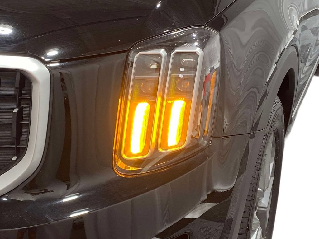 Used 2024 Kia Telluride LX AWD/4WD image 7