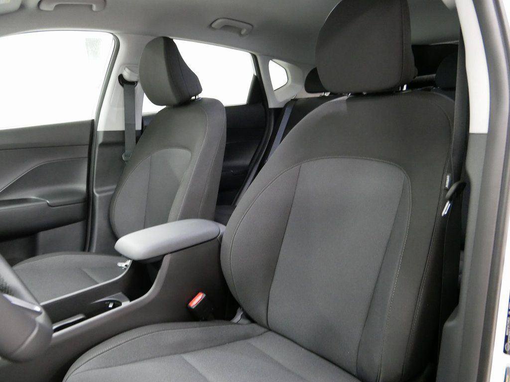 Used 2026 Hyundai Kona SEL Sport AWD/4WD image 11