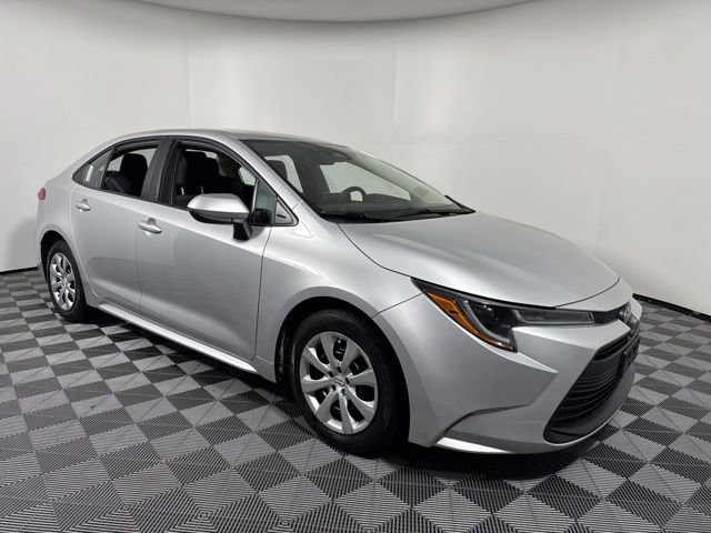 Used 2023 Toyota Corolla LE image 10