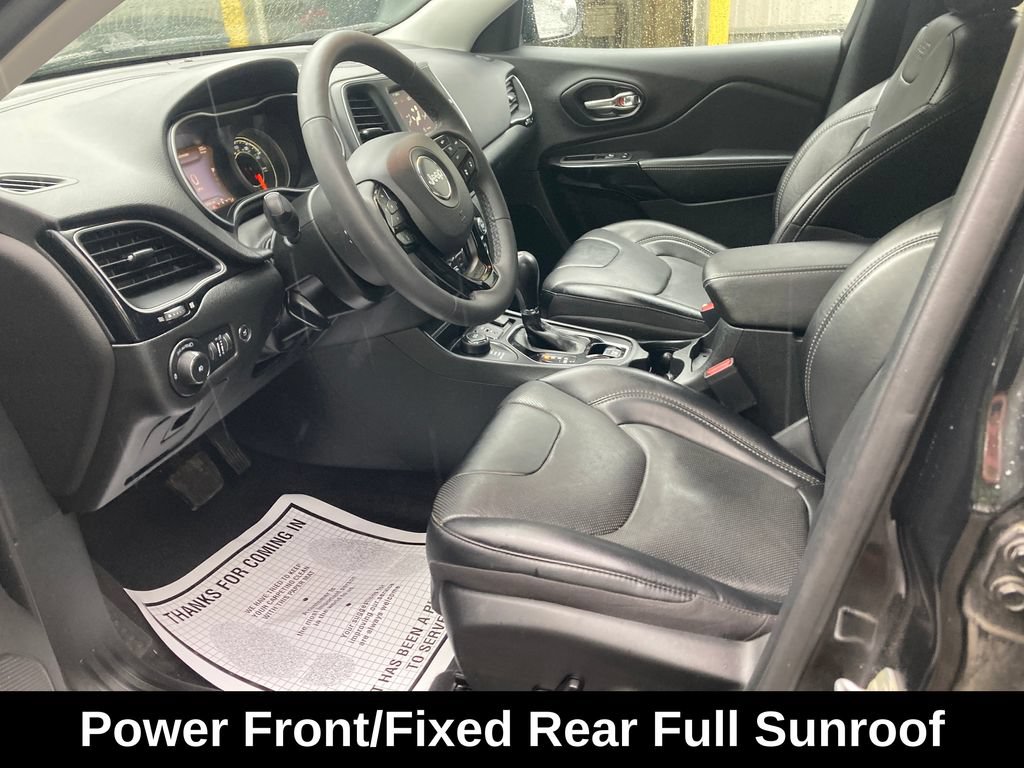 Used 2023 Jeep Cherokee Altitude Lux w/ Elite Group AWD/4WD image 11