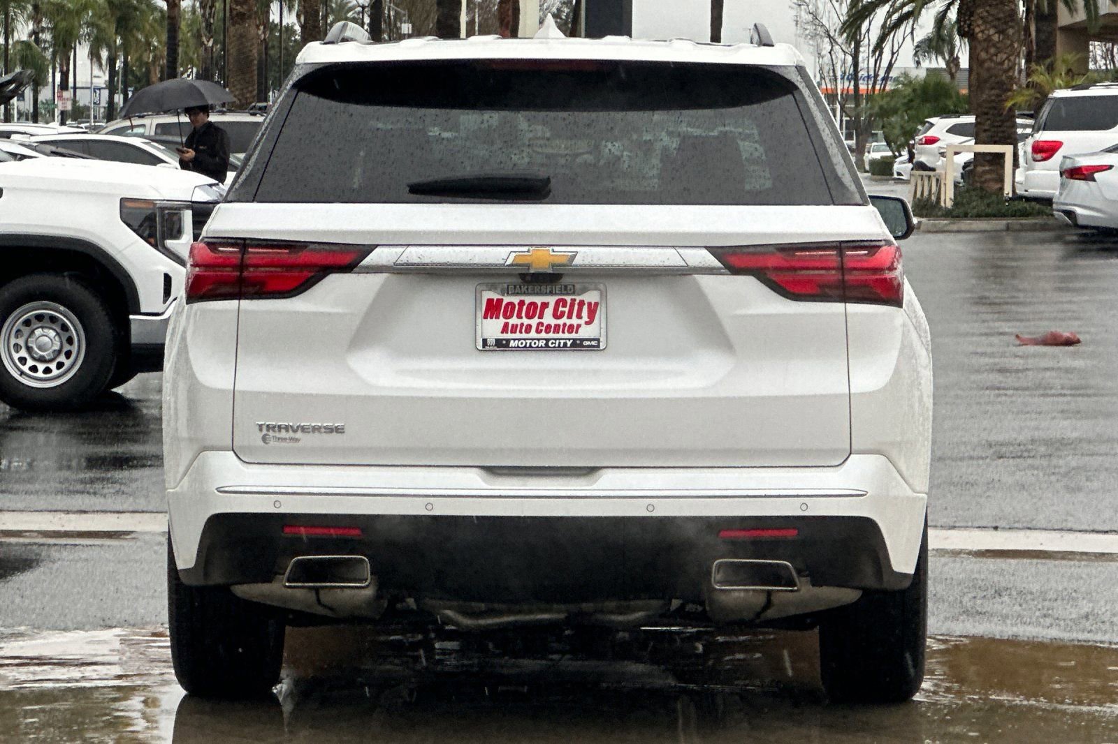 Used 2023 Chevrolet Traverse High Country w/ LPO, Floor Liner Package image 5