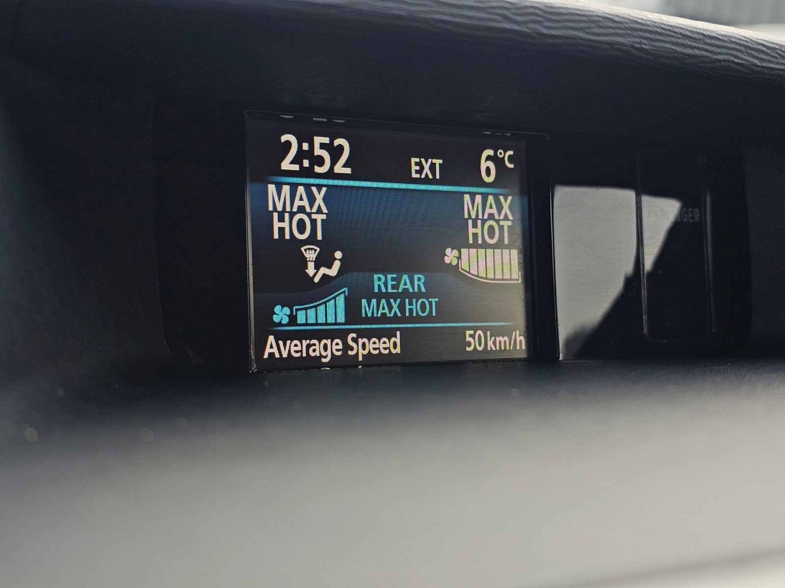 Used 2014 Toyota Sienna LE image 22