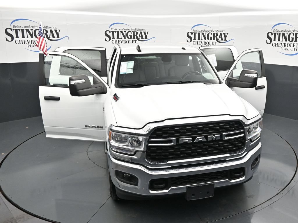 Used 2024 RAM 2500 Big Horn AWD/4WD image 34
