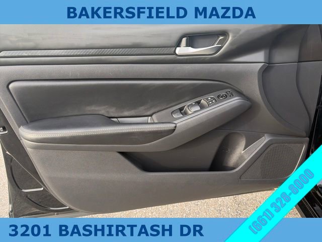 Used 2024 Nissan Altima 2.5 SV image 10