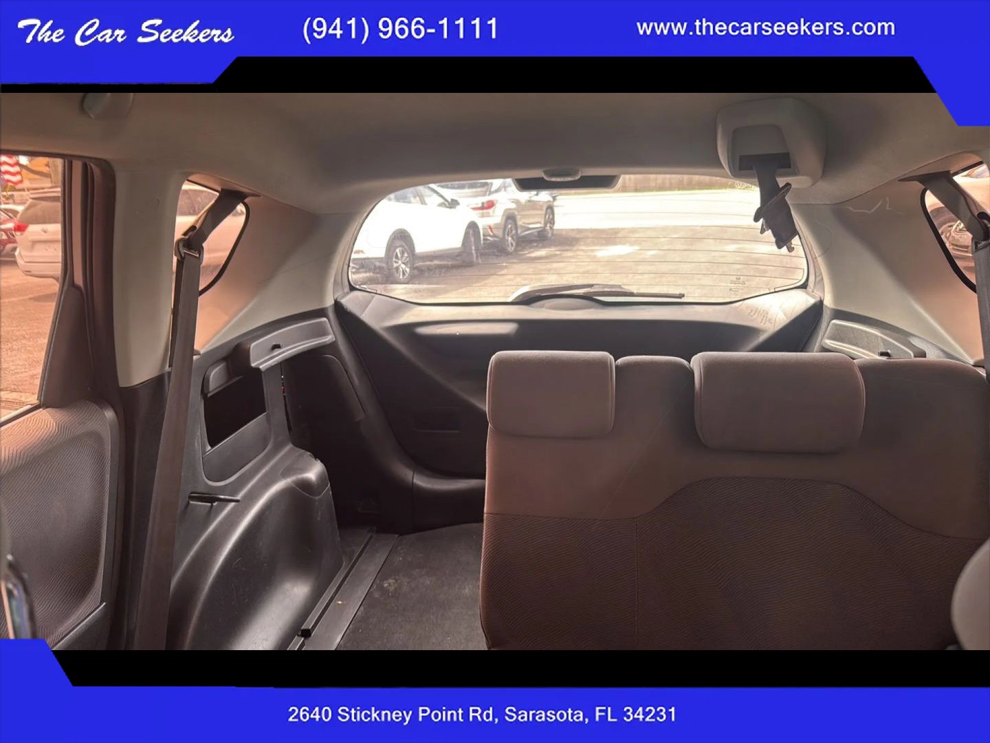 Used 2010 Honda Fit Hatchback 4D image 2
