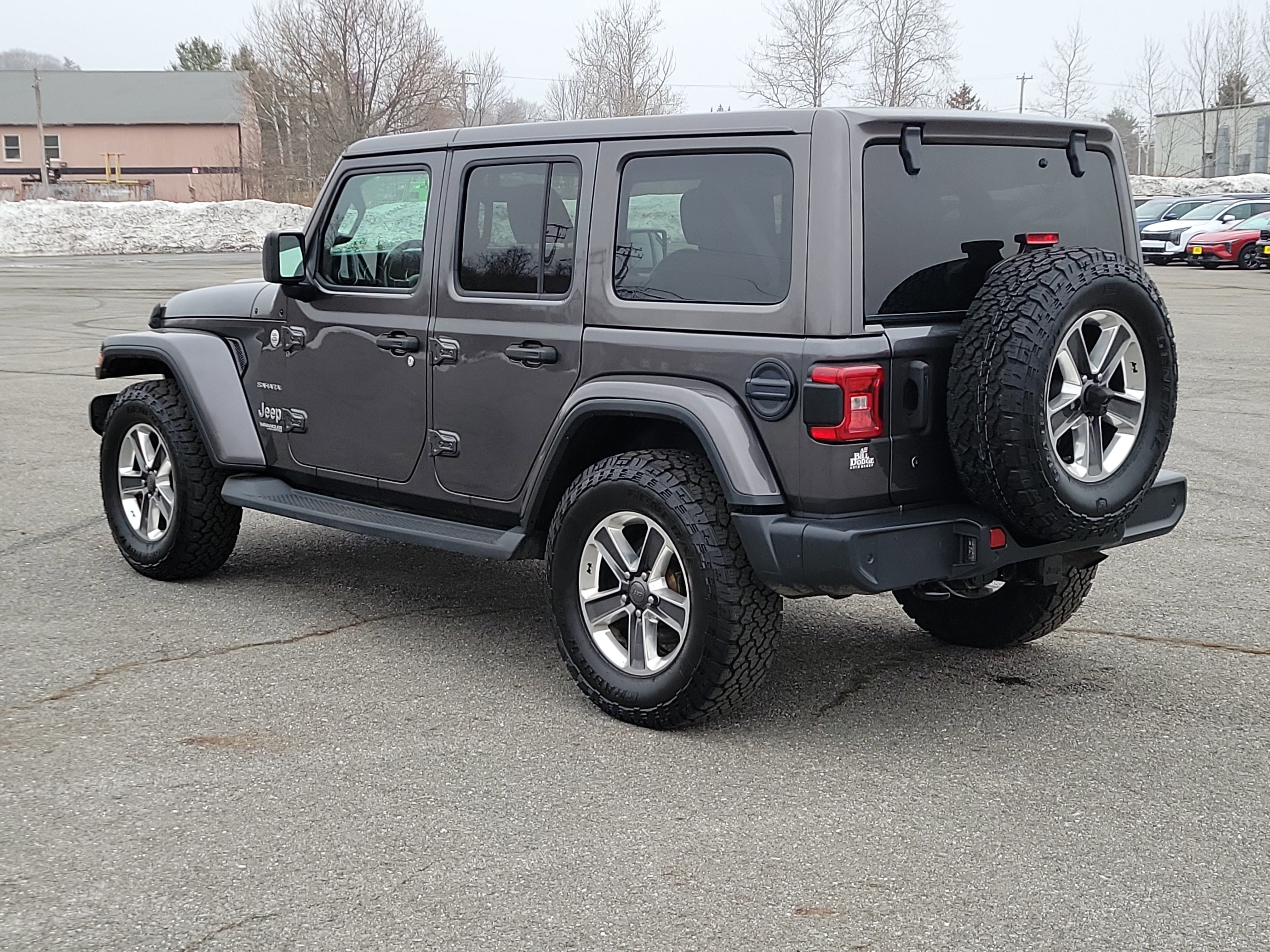 Used 2018 Jeep Wrangler Unlimited Sahara image 7