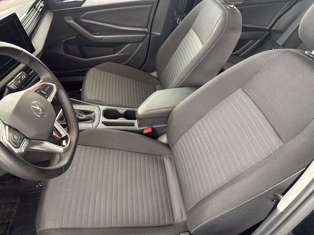 Used 2025 Volkswagen Jetta S image 25
