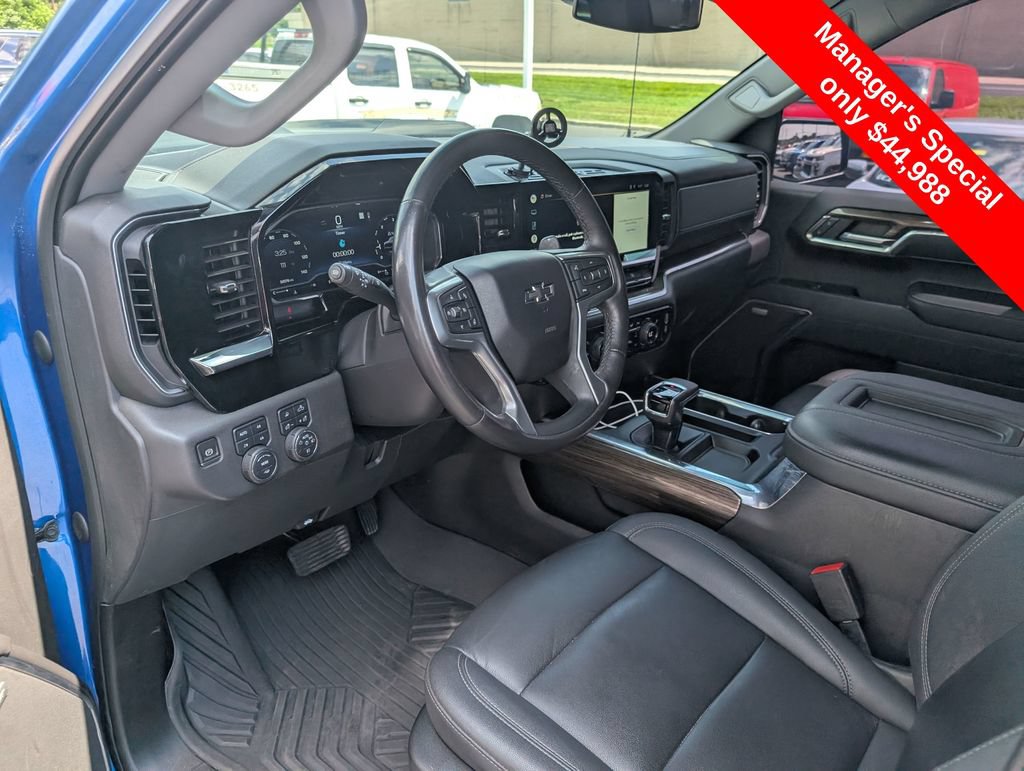 Used 2022 Chevrolet Silverado 1500 LT Trail Boss w/ LT Trail Boss Premium Package AWD/4WD image 15