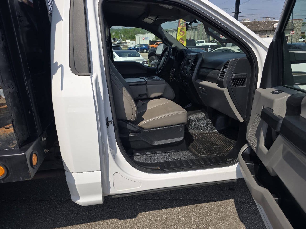 Used 2018 Ford F350 XL w/ Power Equipment Group RWD image 15