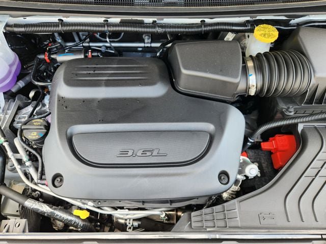 New 2027 Chrysler Pacifica Limited FWD image 26