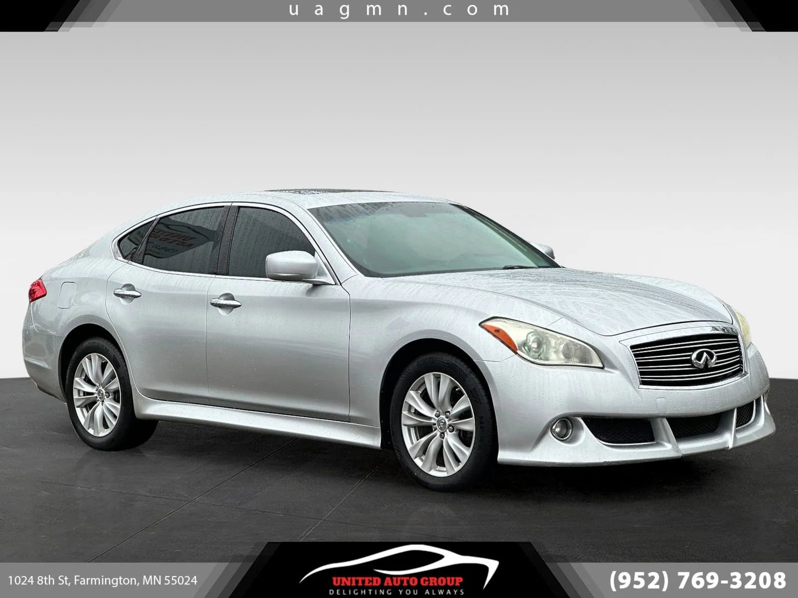 Used 2011 INFINITI M56 x