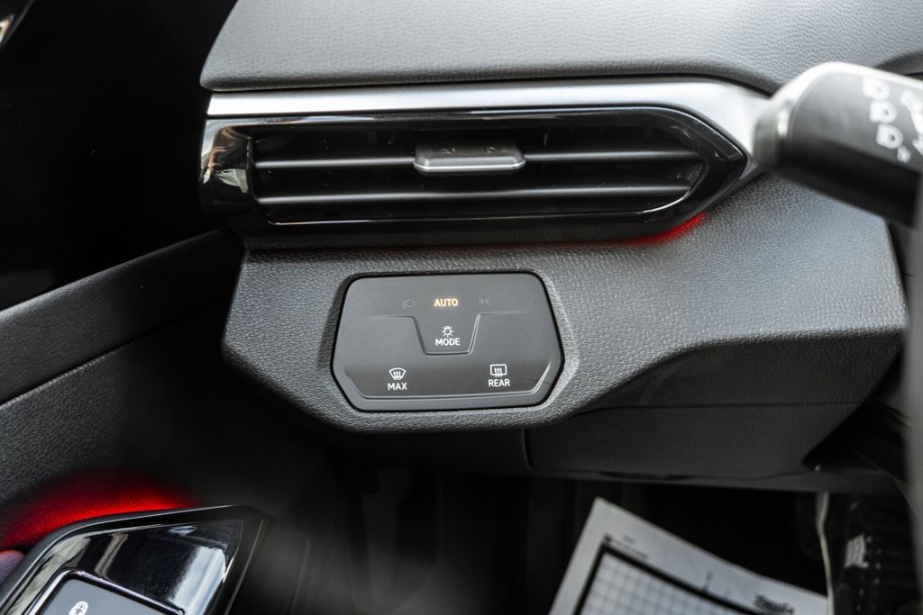 Used 2021 Volkswagen ID.4 Pro image 15