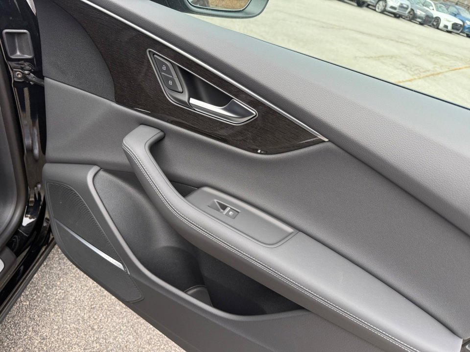 New 2026 Audi Q8 Premium Plus image 31