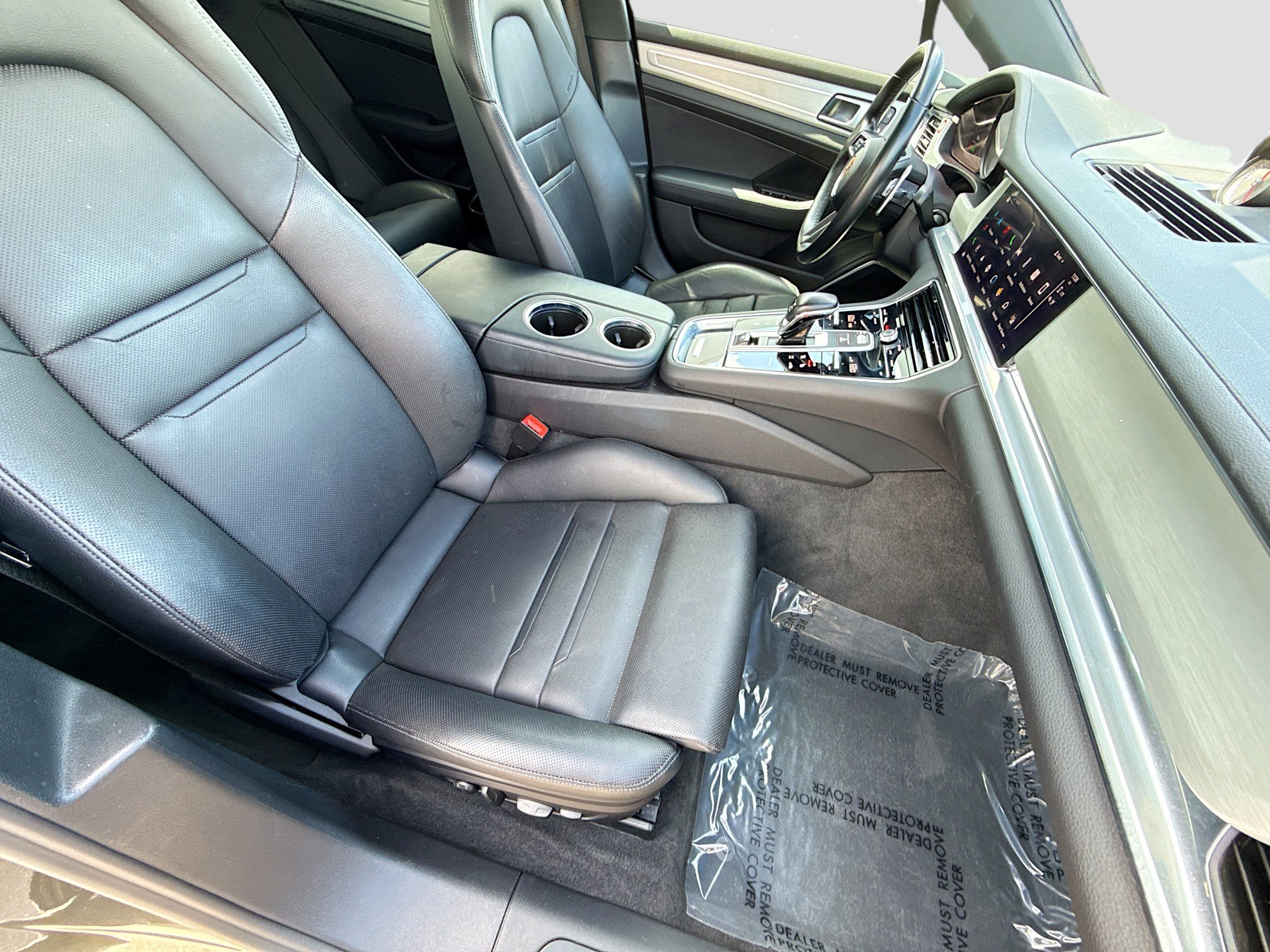 Used 2022 Porsche Panamera 4 Platinum Edition image 15