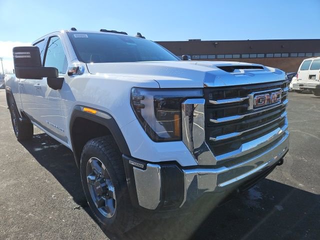 New 2026 GMC Sierra 2500 SLE w/ SLE Value Package; image 7