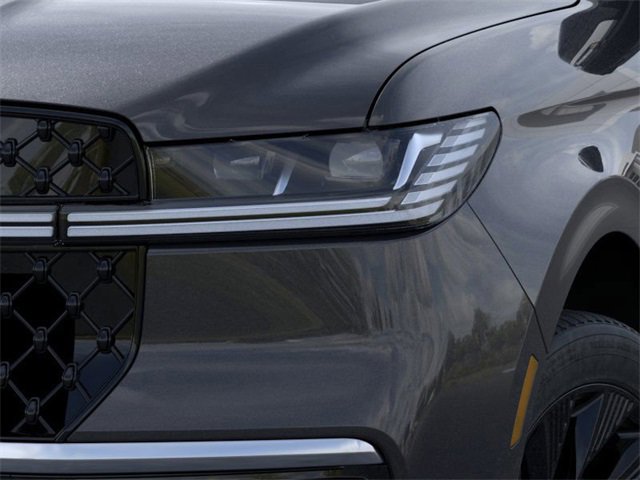 New 2025 Lincoln Navigator Reserve w/ Jet Appearance Package image 18