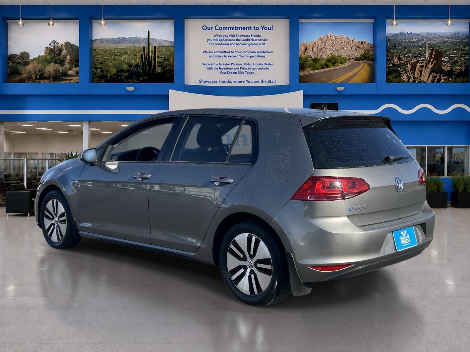 Used 2016 Volkswagen e-Golf SE w/ DC Fast Charging Package FWD image 8