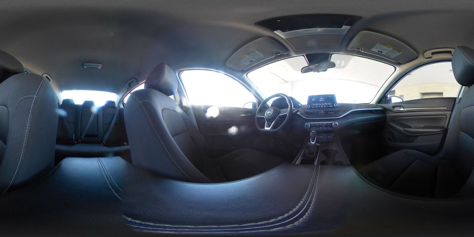Used 2025 Nissan Altima 2.5 SV FWD image 41