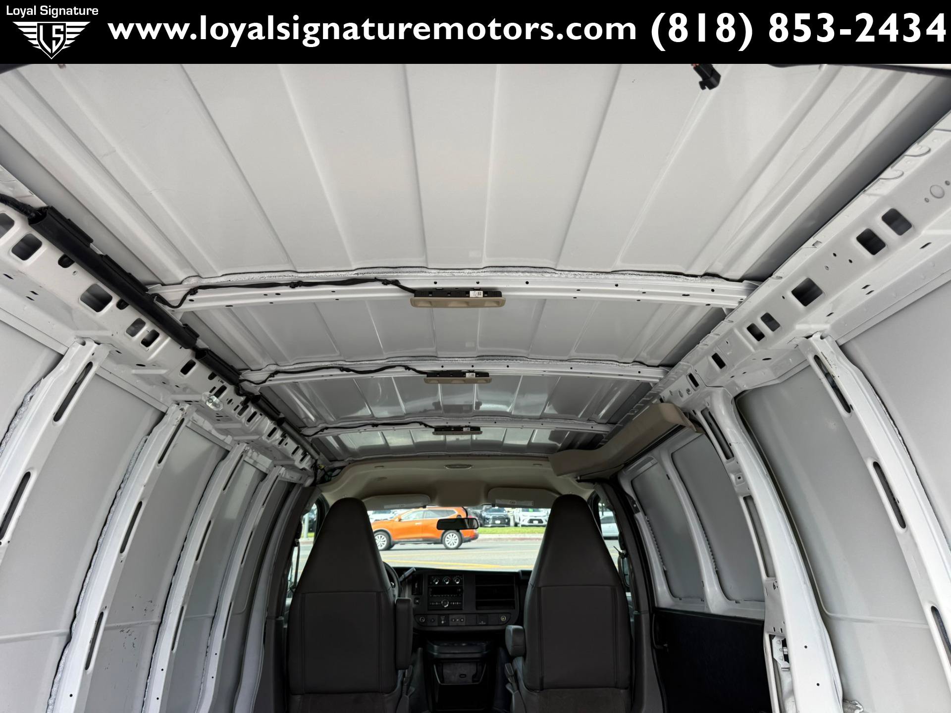 Used 2022 Chevrolet Express 2500 w/ Driver Convenience Package RWD image 12