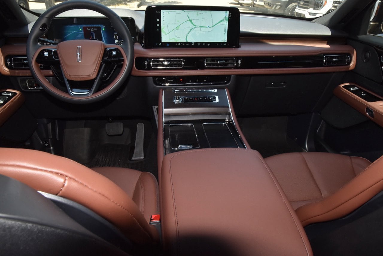 New 2026 Lincoln Aviator Reserve AWD/4WD image 17