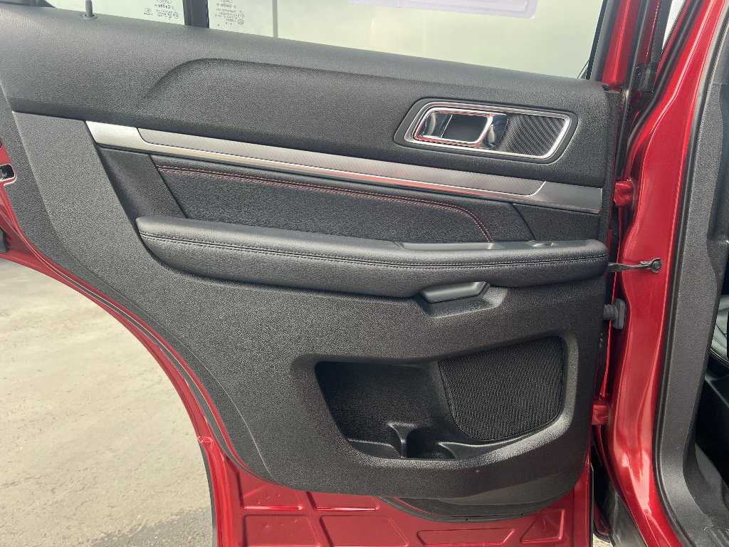 Certified 2018 Ford Explorer Sport image 32