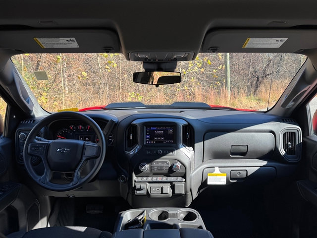 Used 2025 Chevrolet Silverado 1500 Custom Trail Boss w/ Turbomax Blackout Package image 11