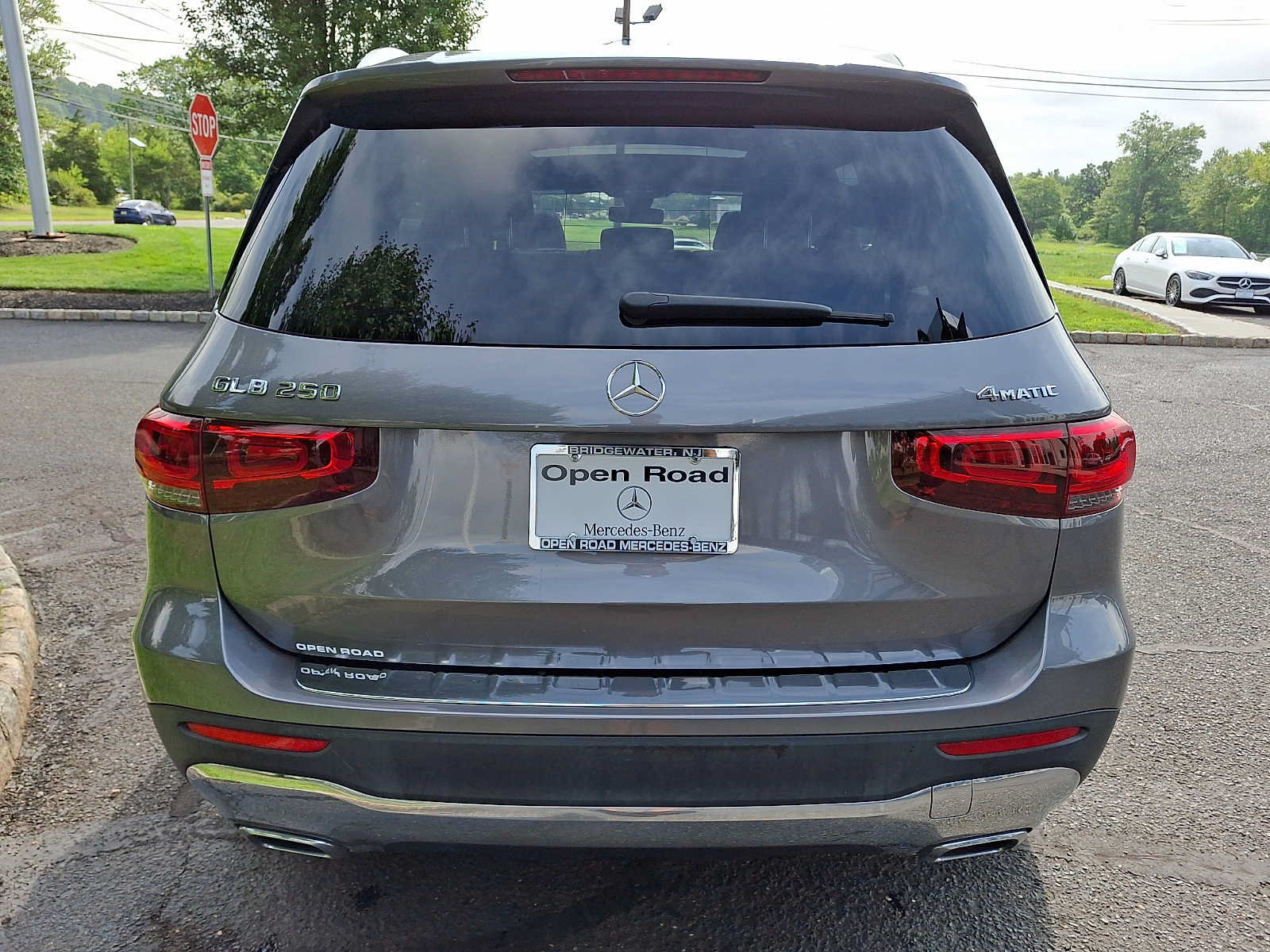 Used 2022 Mercedes-Benz GLB 250 4MATIC image 5