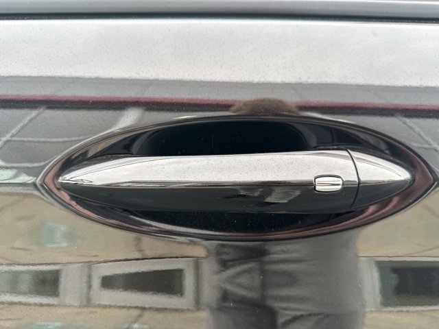 Used 2024 Chevrolet TrailBlazer RS w/ Convenience Package image 17