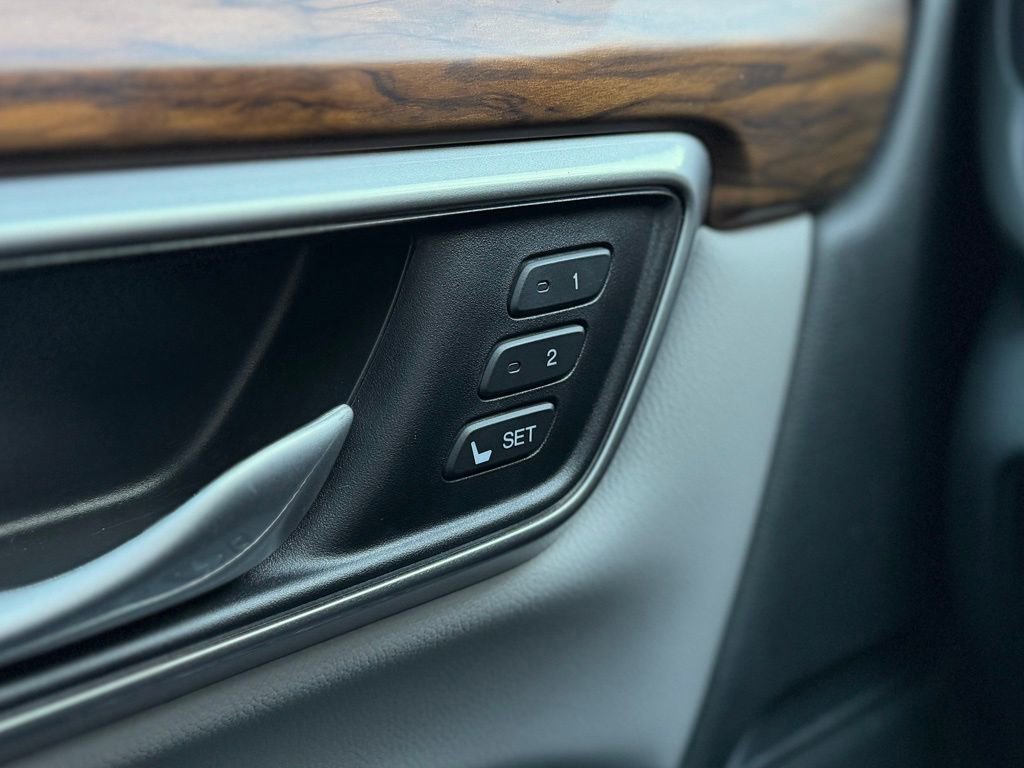 Used 2017 Honda CR-V EX-L image 25