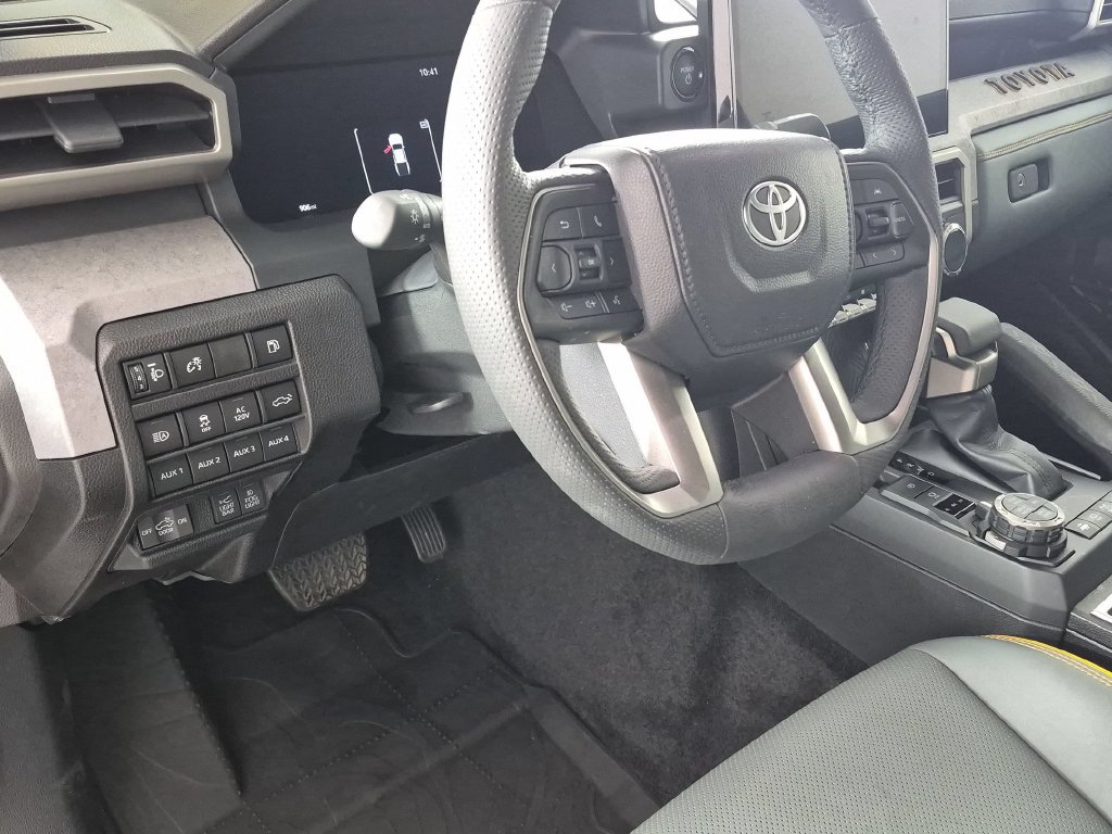 Used 2025 Toyota Tacoma 4x4 Double Cab Hybrid image 11