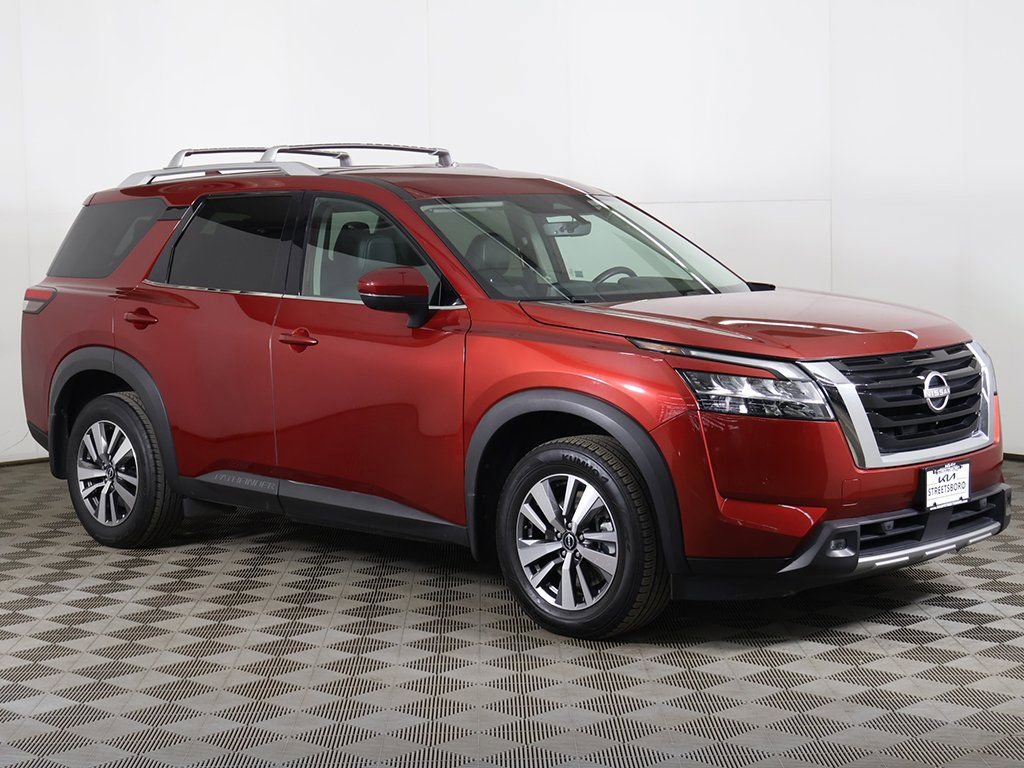 Used 2023 Nissan Pathfinder SL w/ Lighting Package (N92) image 60