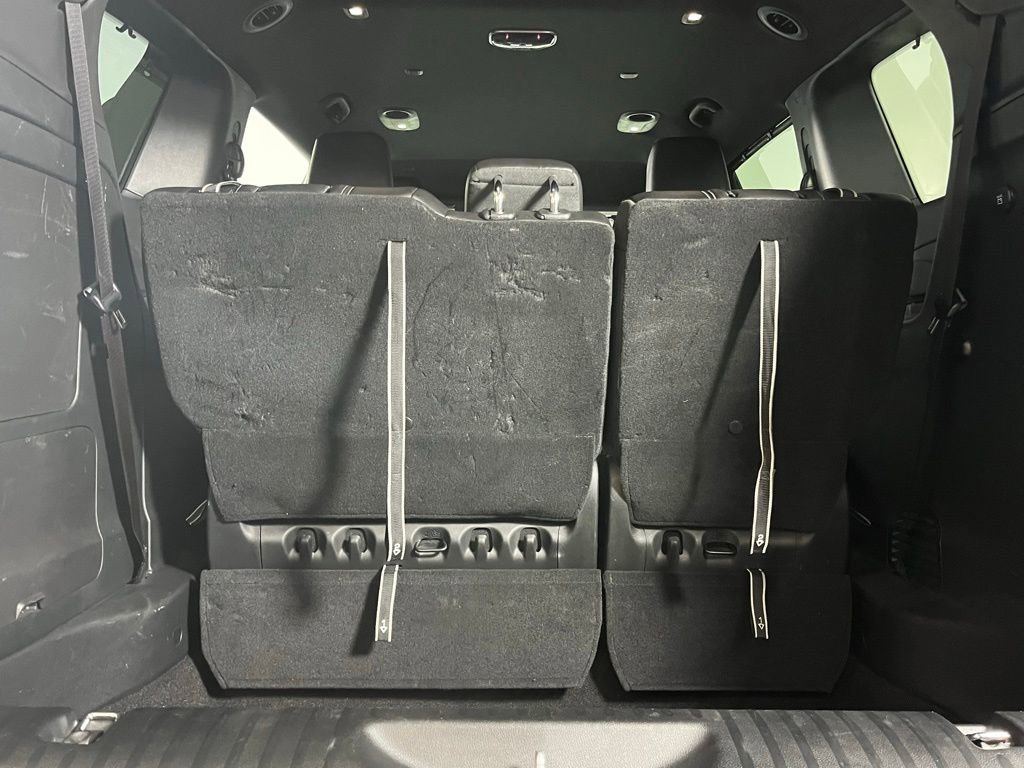 Used 2025 Chrysler Pacifica Select w/ Uconnect Theater Family Group image 29